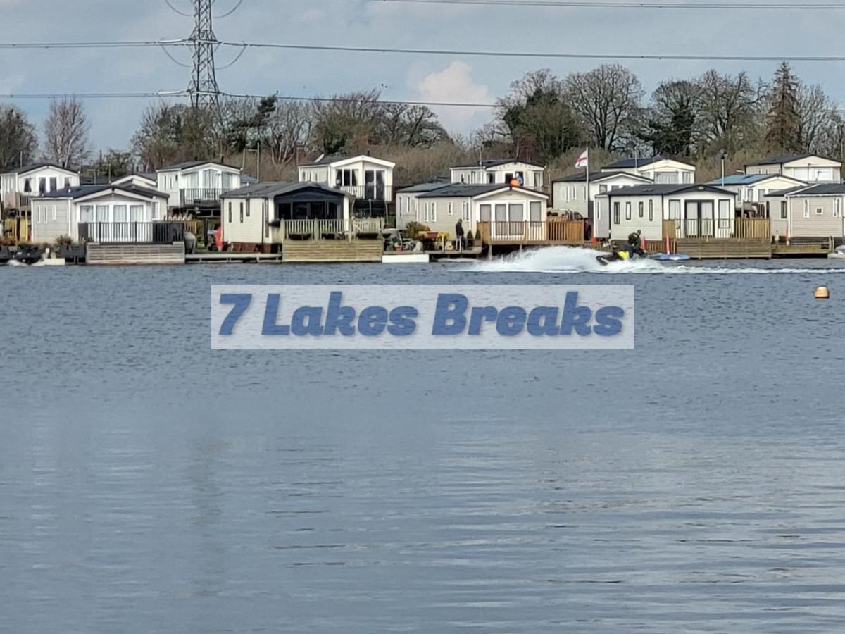 7 Lakes Breaks At 7 Lakes Country Park Crowle  Ngoại thất bức ảnh